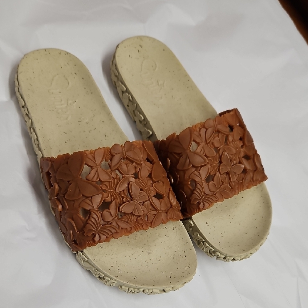 Sunies Butterfly Slides Sandals Waterproof Size 8.5